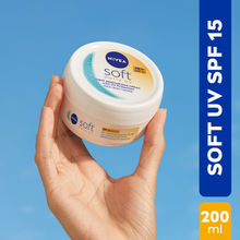 NIVEA Soft Daily UV Light Moisturising Cream
