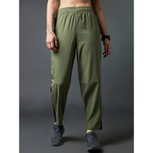 Cultsport Olive Run Booster Trackpant
