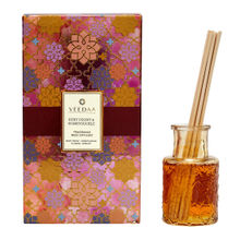 Veedaa Ruby Peony & Honeysuckle Fragrance Reed Diffuser In Champagne Glass