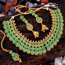 Sukkhi Eye-Catching Gold Plated Choker Necklace Set For Women (NYKSUKHI00052)