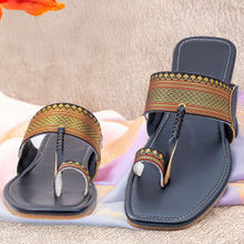 Korakari Women Ebony Black Kolhapuri Chappal