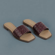 Mochi Women Wine Casual Flats