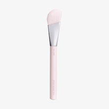 Kylie Cosmetics Skin Tint Brush 03