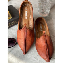 raeth - Classic Tan Mojaris With Nok