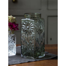 Dartington Crystal Marguerite Tall Vase For thinKitchen, Flower Vase, Table Décor