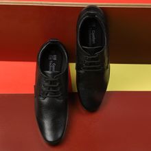 Red Chief Black Leather Derby Shoes