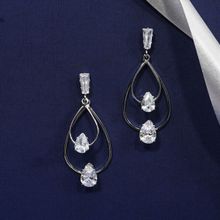Designbox Hanging Earrings with Diamonds