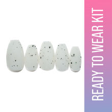 SOEZI Eggspecktations Reusable Press On Nails - Ready To Wear Kit