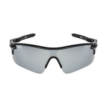 MAGNEQ Rectangular Shaped Uv Protected Grey Sports Sunglasses MG 9181/S C1 HZ 7020