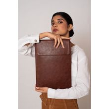 Miri Black Handcrafted Laptop Sleeve (13/14 )