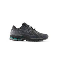 New Balance Unisex 1906 Sneakers