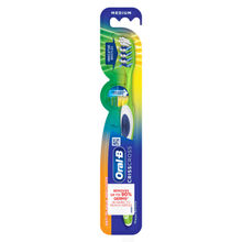 Oral-B Criss Cross Toothbrush Pack of 1 (Medium)