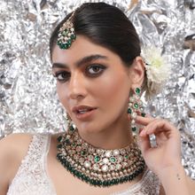Auraa Trends 22Kt Gold Plated Kundan Green Jewellery Set For Women