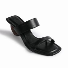 SKO Pebble Black Heels