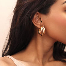 Pipa Bella by Nykaa Fashion Gold Lined Hoops (One Size)