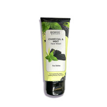Richfeel Charcoal & Mint Face Wash