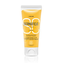 Dermafique Sun Defense Gel Creme SPF 30 Sunscreen, Prevents Tanning And Pigmentation