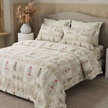 Boutique Living 100% Cotton White Digital Ethnic Print King Bedsheet with 4 Pillow Covers