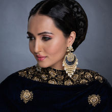 Sukkhi Exclusive Pearl Gold Plated Kundan Meenakari Earring Set For Women (SKR85659)
