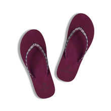 NoStrain Women Maroon Self Design Jacquard Stylish Flipflops