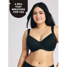 Nykd By Nykaa AirFlex Spacer Lightly Padded Flexi Wired Breathable Bra NYB423-Black