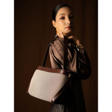 Theater Dr. Bogus Women Checked Shoulder Handbag