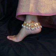 Niscka Gold Plated Traditional Anklet Payal