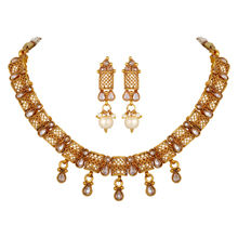 Asmitta Gold Toned Kundan Studded Pretty Choker Jewellery Set