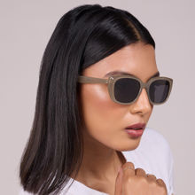 Pipa Bella by Nykaa Fashion Black Solid Rectangular Shape Sunglasses