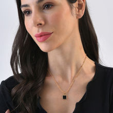 SOHI Gold Toned Green Gold Plated Chain