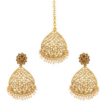 Asmitta Kundan & Pearl Studded Gold Toned Dangle Earring With Mang Tikka