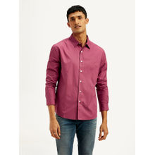 Levi's Men's Magenta Striped Slim Fit Shirt