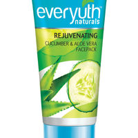 Everyuth Naturals Rejuvenating Cucumber & Aloe Vera Face Pack