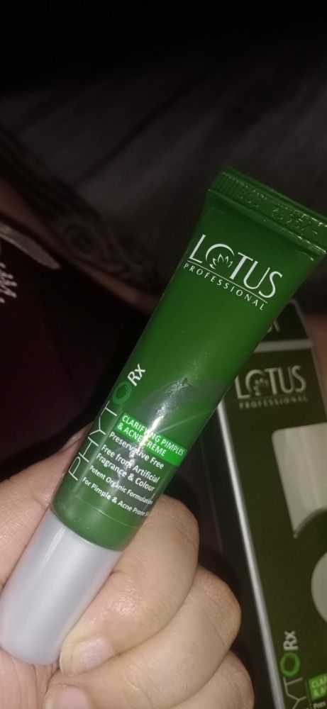 lotus clarifying pimples and acne cream