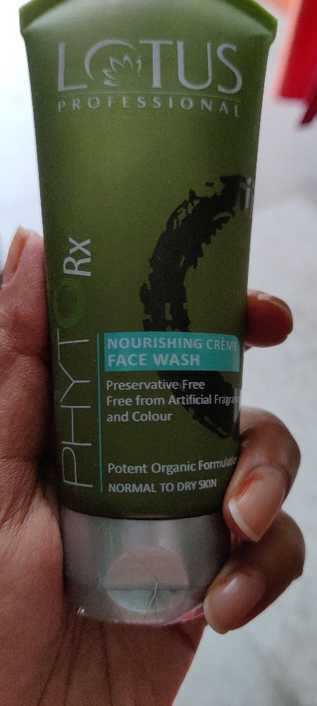 lotus professional face wash for dry skin