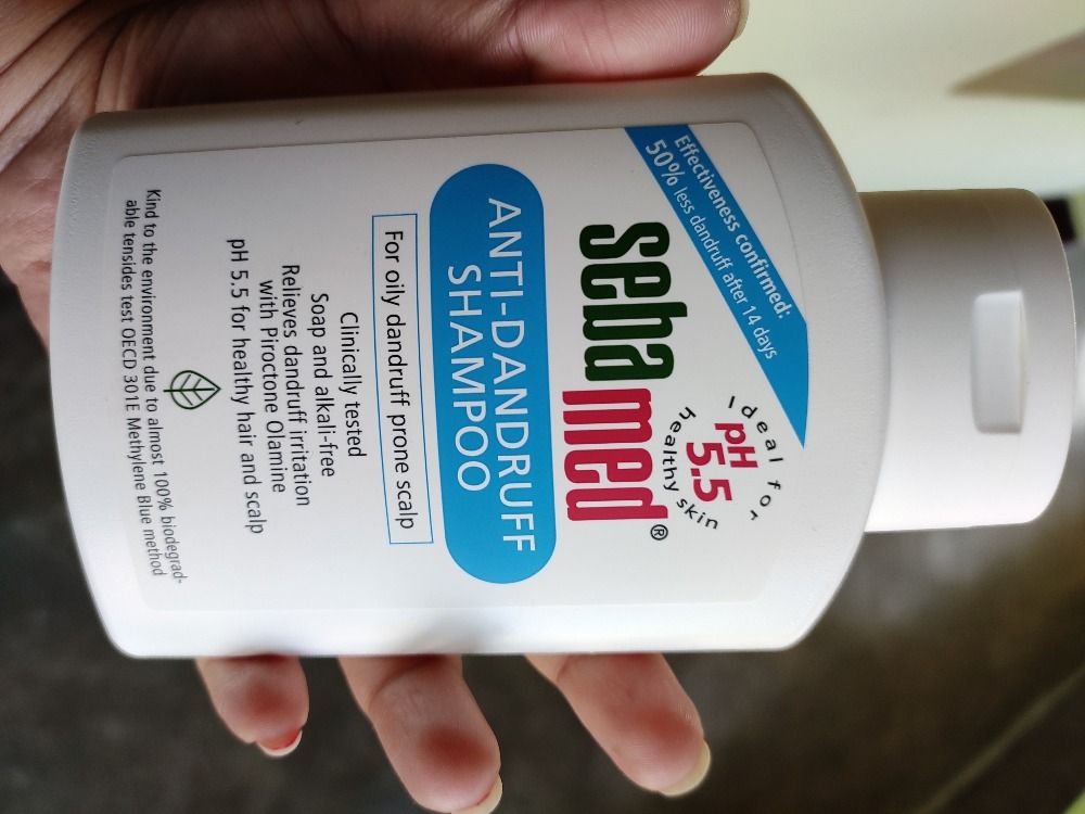 Sebamed Anti Dandruff Shampoo Ph5 5 Review Nykaa