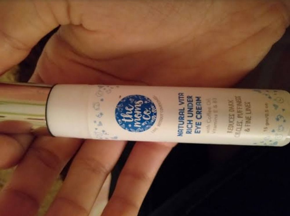 moms under eye cream
