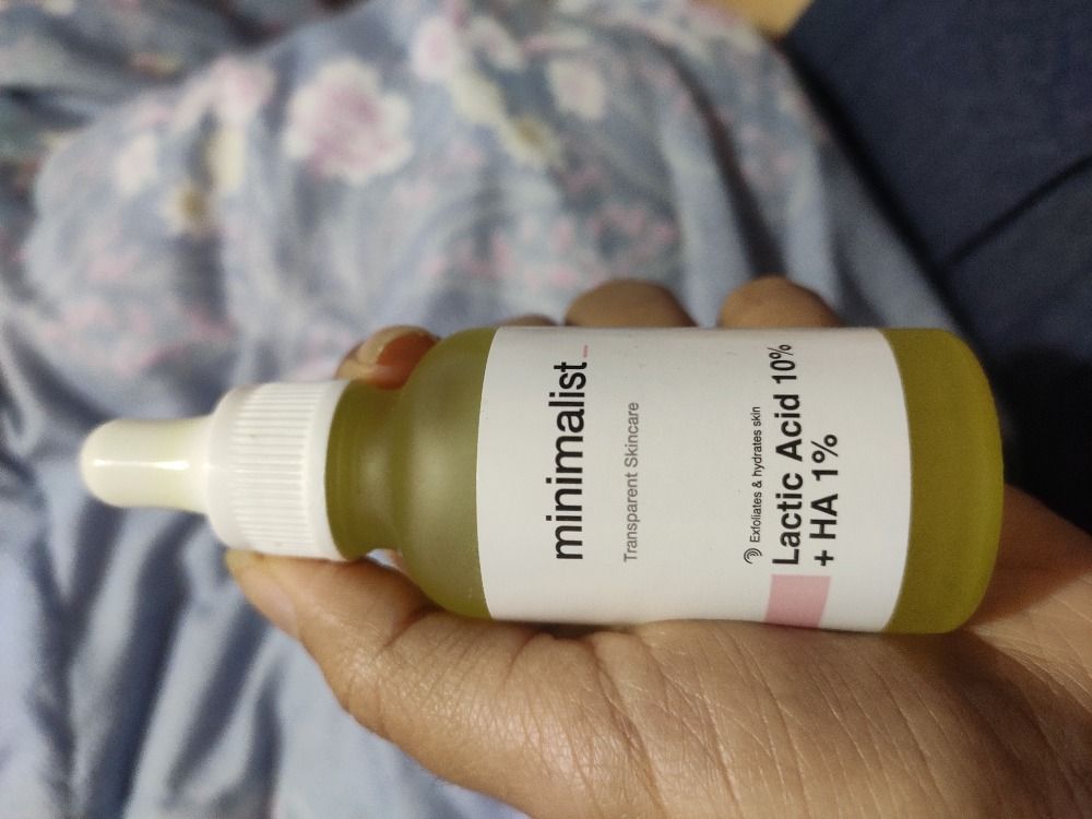 Minimalist 10 AHA BHA Exfoliator With Hyaluronic Acid For Even Tone