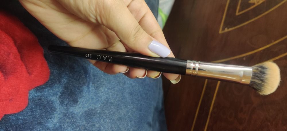 pac 219 concealer brush