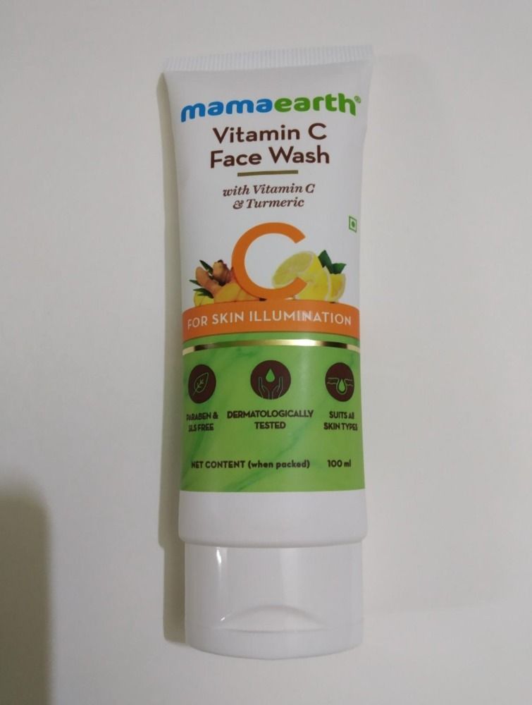 Mamaearth Vitamin C Face Wash With Free Vitamin C Sleeping Mask Night