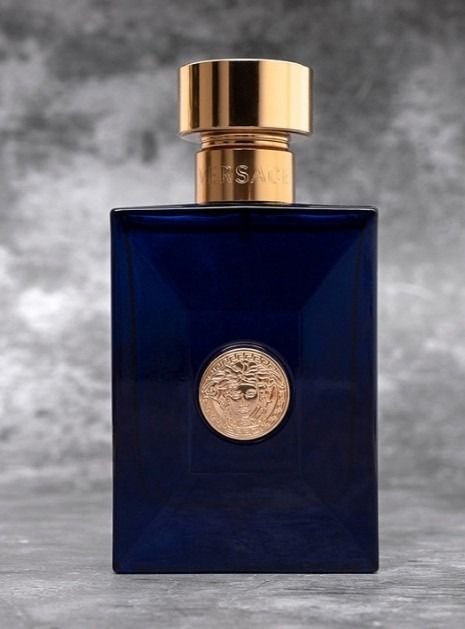 Versace dylan blue online lasting time