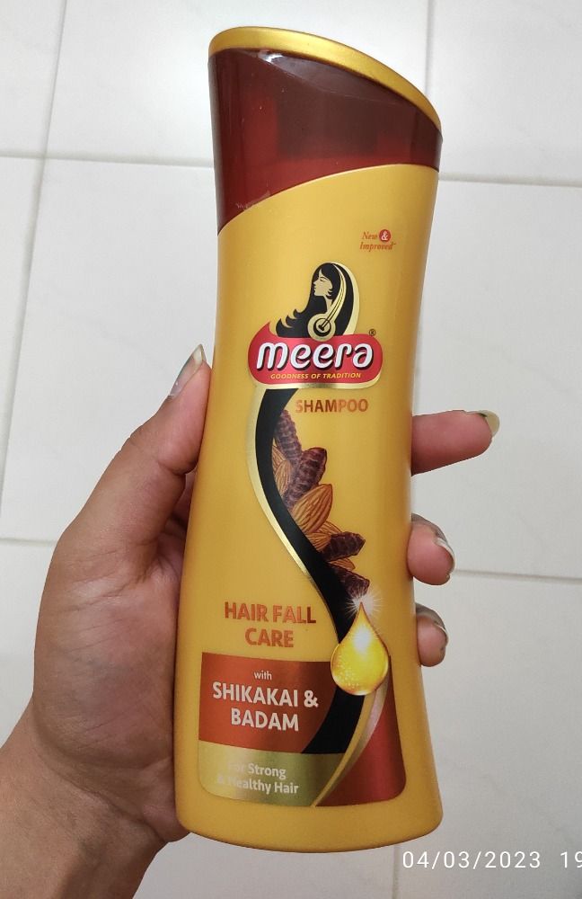 Meera Hairfall Care Shampoo, With Goodness Of Badam and Shikakai 650ml —  CavinKart