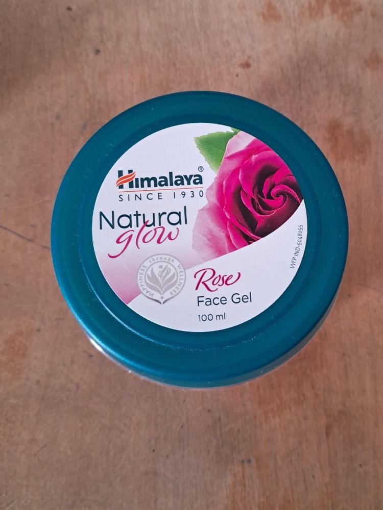 Himalaya Natural Glow Rose Face Gel Reviews Online Nykaa