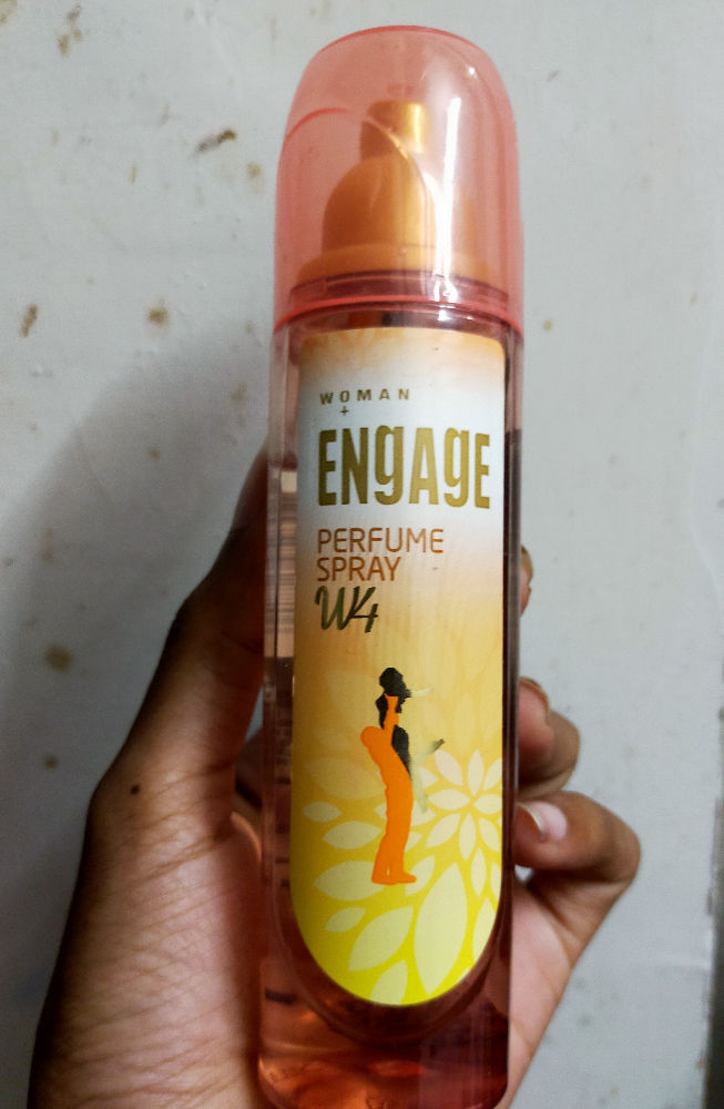 Engage w4 perfume online spray review