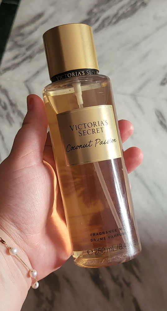 Shot of coconut discount victoria's secret review