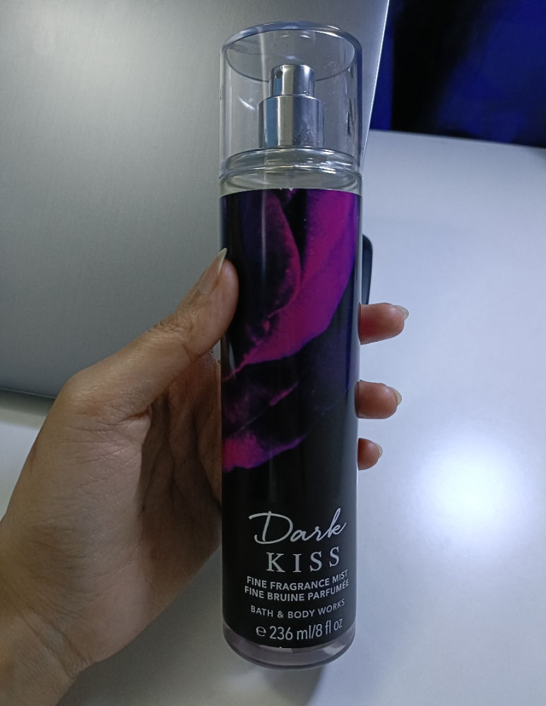 Dark kiss bath online and body