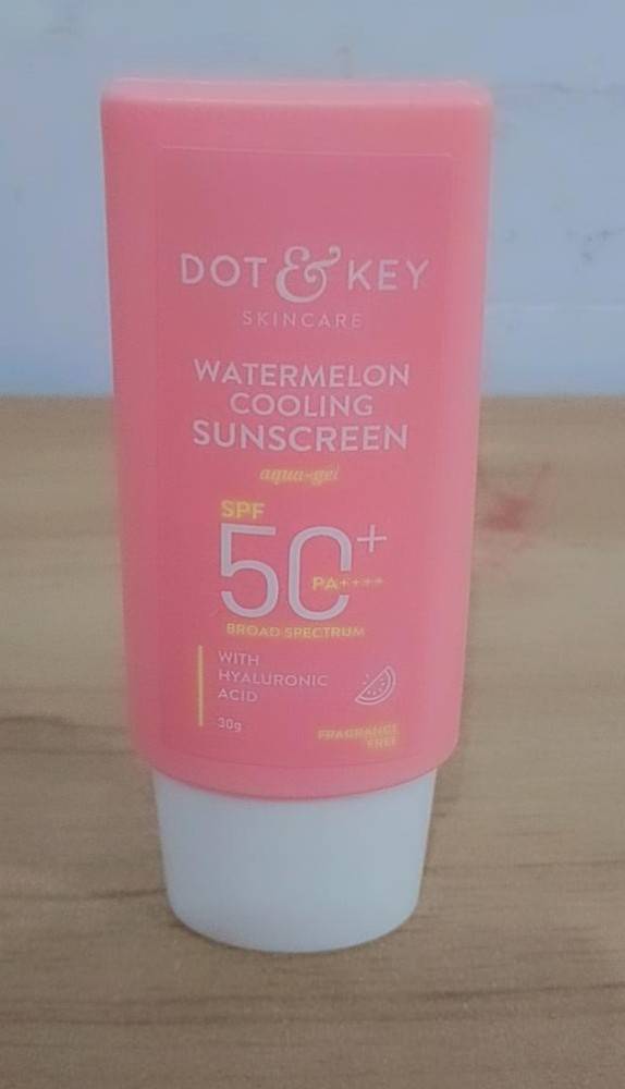 Sunscreen Type Texture Dot & Key Watermelon Hyaluronic Cooling Sunscreen SPF 50 PA++++ Reviews ...