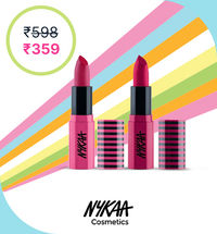 janhvi-s-must-have-lipstick-duo