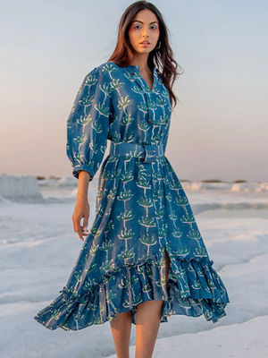 Twenty Dresses by Nykaa Fashion Blue Hold It High Denim Jumpsuit